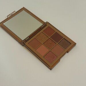 HUDA Beauty NUDE OBSESSIONS EYESHADOW PALETTE Nude Medium